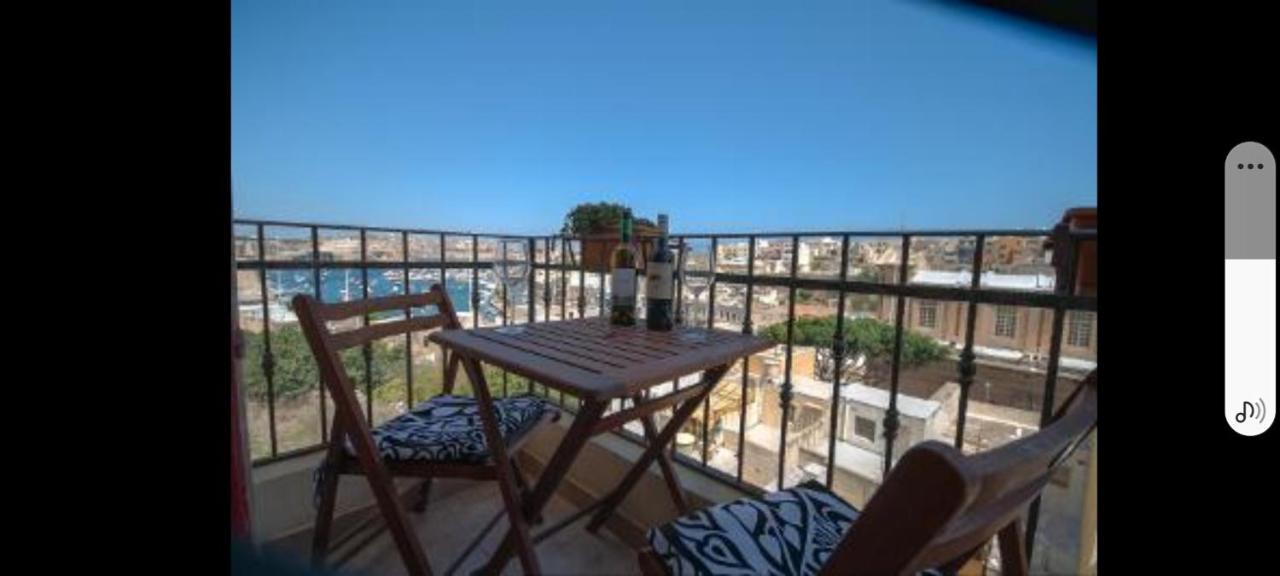 Upper Valley Sea View Kalkara Exteriör bild